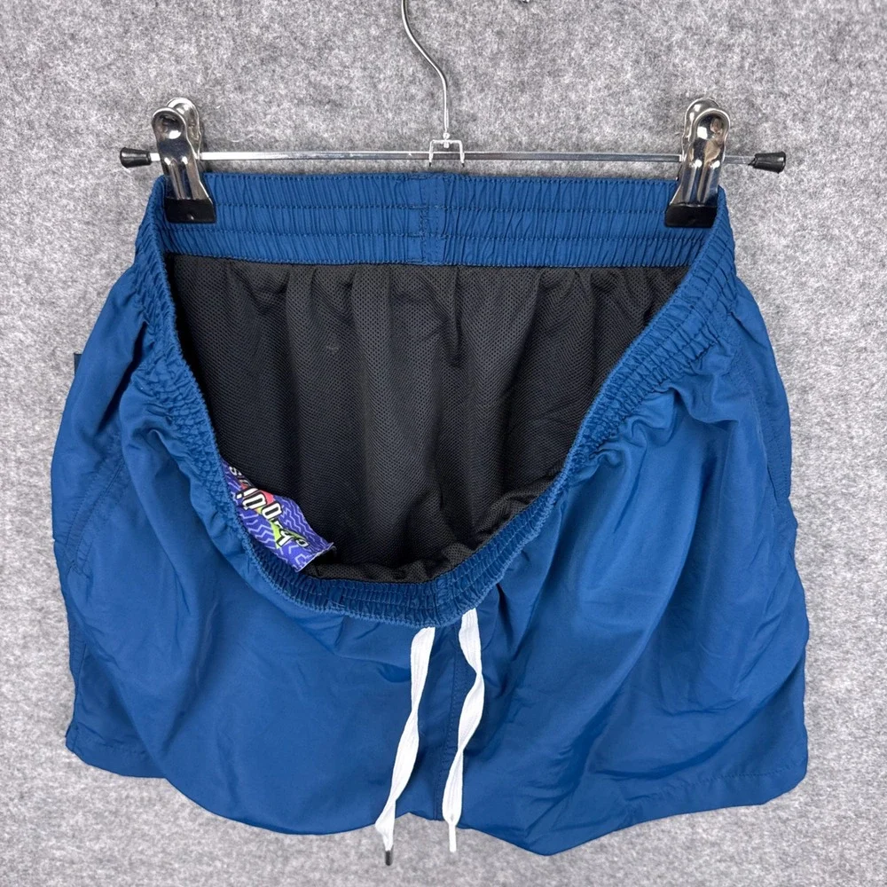 Chubbies Mens Medium Navy Blue Swim Trunks Chevron Back Pocket Mesh Lined Shorts